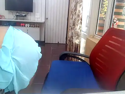 Snapshot of yourradhika chatting on 16, 12, 2025 yourradhika online show from 16, 12, 2025