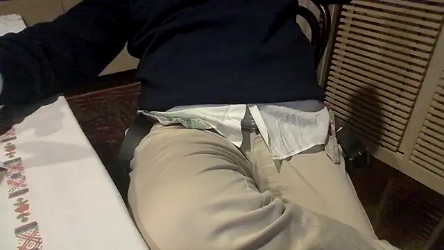 Snapshot of polloiw chatting on 2, 5, 2026 polloiw online show from 2, 5, 2026