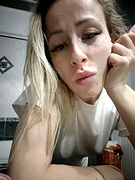 Monique 2023 online show from 17, 1, 2026