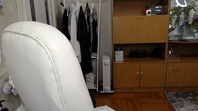 Mika Passion online show from 5, 3, 2025