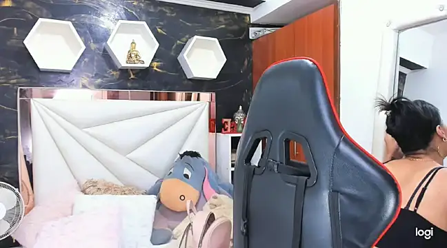 ximena slut 21 online show from 16, 12, 2024