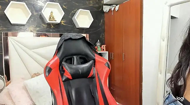 ximena slut 21 online show from 30, 12, 2024