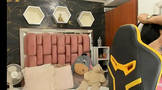 ximena slut 21 online show from 22, 1, 2025