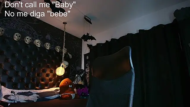 Snapshot of AlexHoe_ chatting on 20, 6, 2026 AlexHoe online show from 20, 6, 2026
