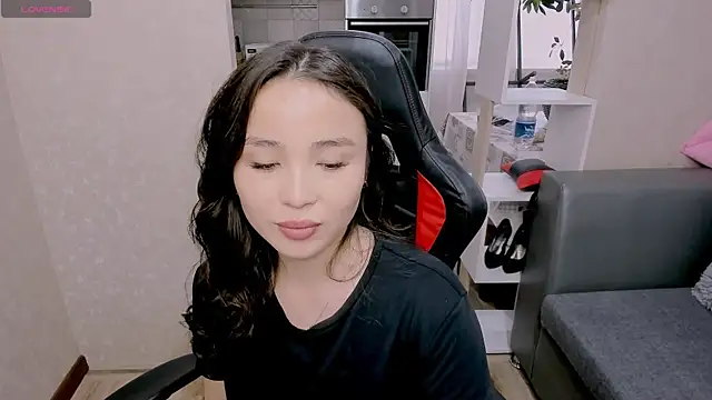 AyaMoon online show from 2, 10, 2025