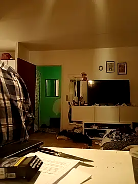 Snapshot of Bigutt73 chatting on 14, 3, 2026 Bigutt73 online show from 14, 3, 2026