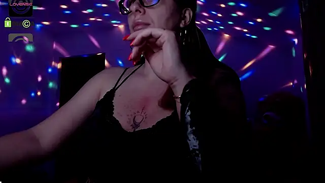 SonyaDevon online show from 11, 1, 2025