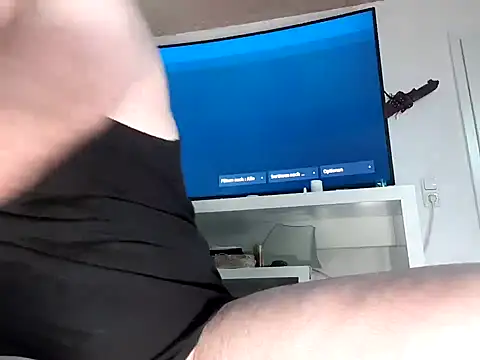 Snapshot of AquaMenn chatting on 18, 9, 2025 AquaMenn online show from 18, 9, 2025