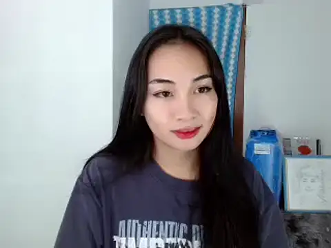 SweetLilly 18 online show from 7, 12, 2024