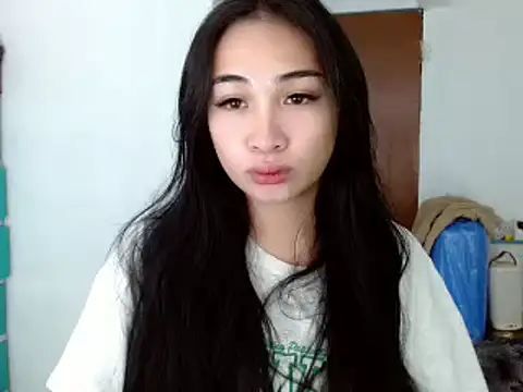 SweetLilly 18 online show from 11, 12, 2024