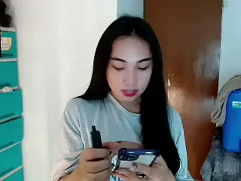 SweetLilly 18 online show from 8, 1, 2025