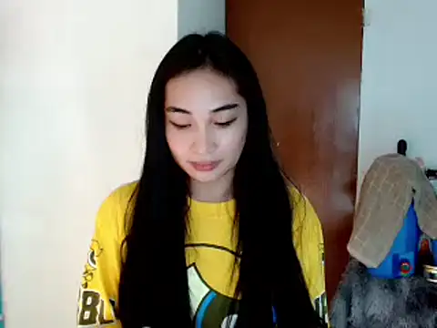 SweetLilly 18 online show from 11, 1, 2025