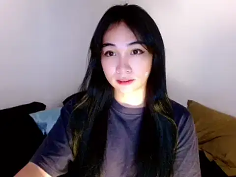 SweetLilly 18 online show from 5, 3, 2025