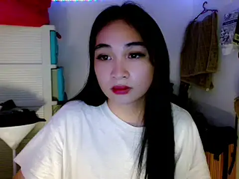 SweetLilly 18 online show from 23, 3, 2025