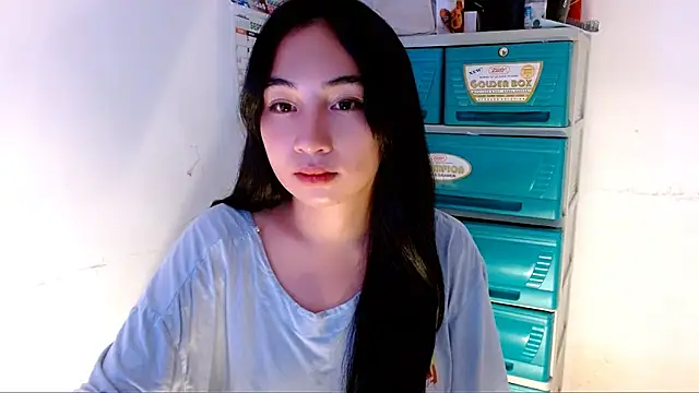 SweetLilly 18 online show from 18, 9, 2025