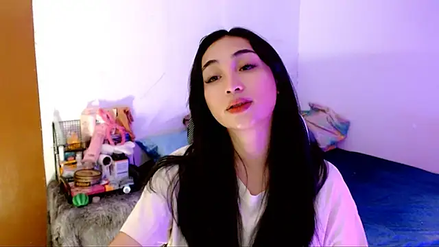 SweetLilly 18 online show from 15, 10, 2025