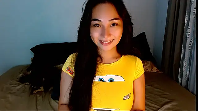 SweetLilly 18 online show from 5, 4, 2026