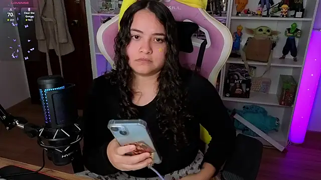 Snapshot of Sweet_sully__ chatting on 8, 11, 2025 Sweet sully online show from 8, 11, 2025