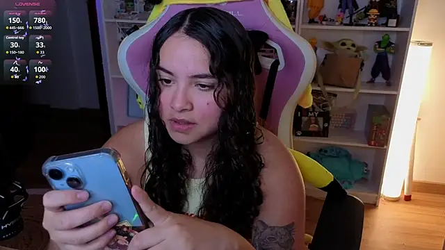 Snapshot of Sweet_sully__ chatting on 13, 11, 2025 Sweet sully online show from 13, 11, 2025