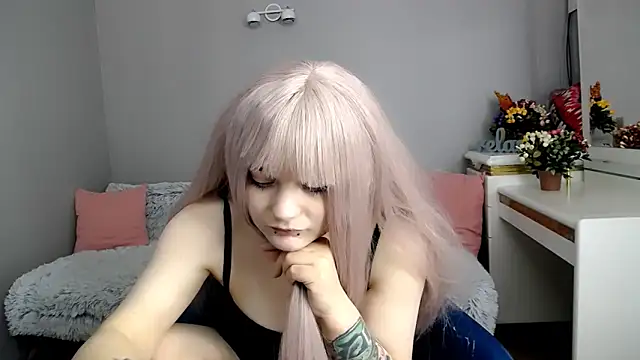 Estheri online show from 25, 3, 2026