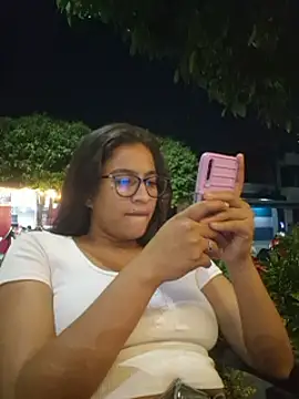 Snapshot of DAELAA chatting on 11, 1, 2025 DAELAA online show from 11, 1, 2025