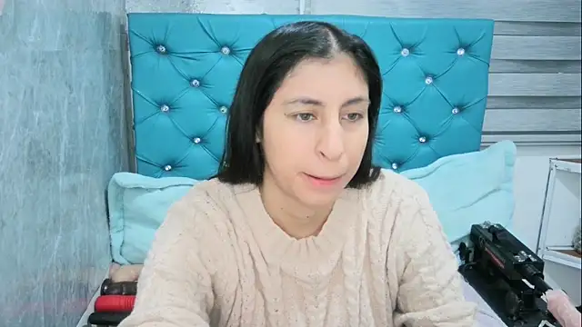 MAARYMOON online show from 12, 2, 2025