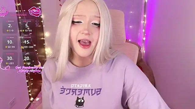 KuroChan420 online show from 27, 11, 2025