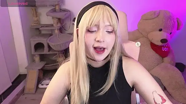 KuroChan420 online show from 1, 2, 2026