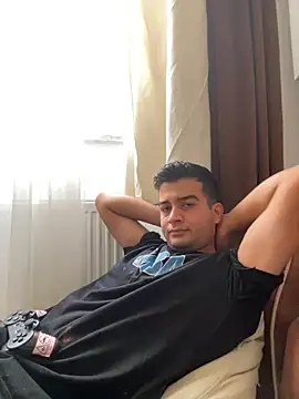 Snapshot of Ffhdr chatting on 1, 11, 2025 Ffhdr online show from 1, 11, 2025