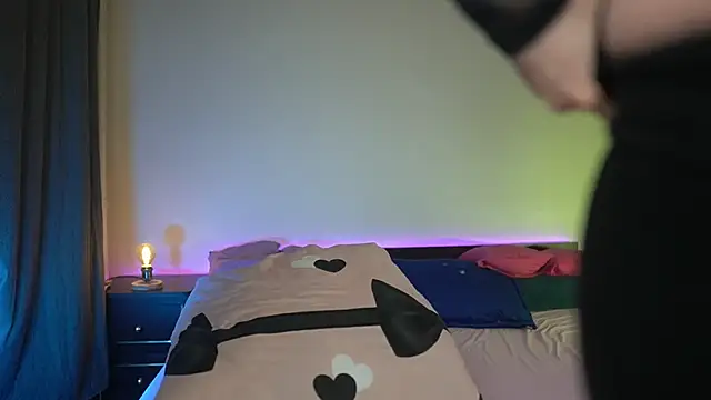 TiffanyPierce online show from 9, 2, 2026