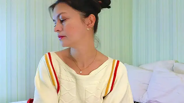  Lily  online show from 13, 12, 2024