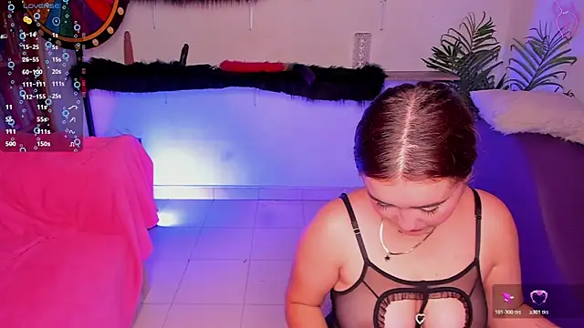 Snapshot of Shyfantasies chatting on 12, 2, 2026 Shyfantasies online show from 12, 2, 2026