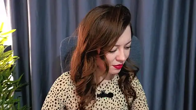 GirlfriendNina online show from 5, 2, 2026