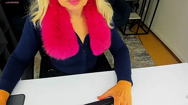 Abby Moore  online show from 29, 1, 2025