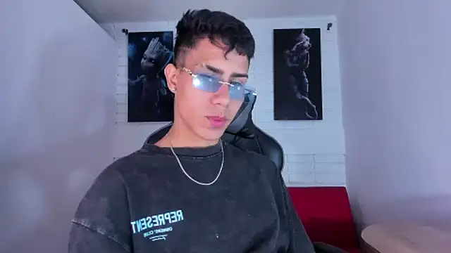 AlanNaughty online show from 2, 1, 2025