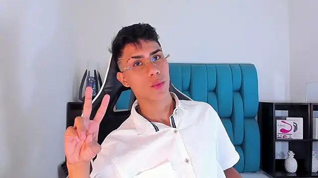 AlanNaughty online show from 5, 2, 2025