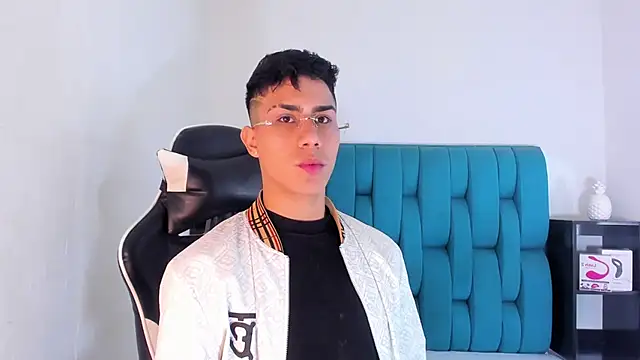 AlanNaughty online show from 7, 3, 2025