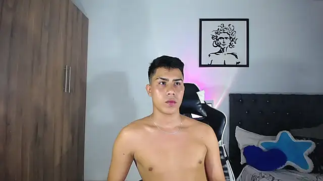 AlanNaughty online show from 4, 10, 2025