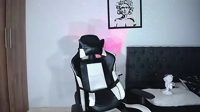 AlanNaughty online show from 5, 11, 2025