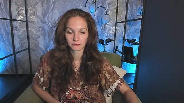 Snapshot of MirandaGlow chatting on 26, 7, 2026 MirandaGlow online show from 26, 7, 2026