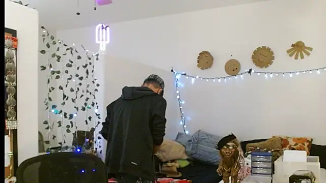 mycock2474u online show from 4, 3, 2025