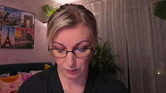 vanessa chat online show from 2, 2, 2025