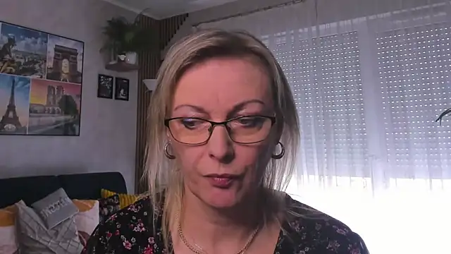 vanessa chat online show from 11, 3, 2025