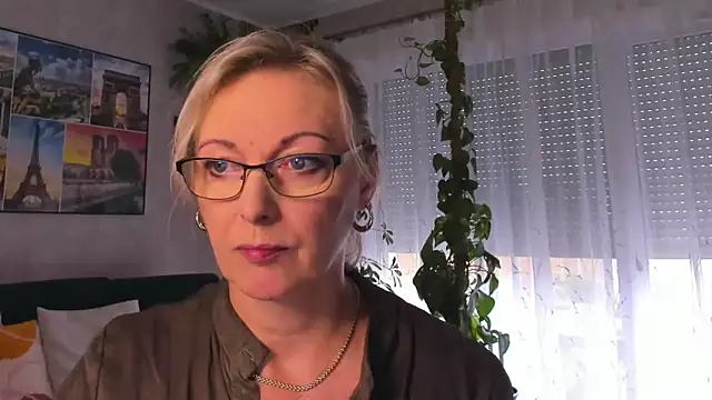 vanessa chat online show from 30, 9, 2025