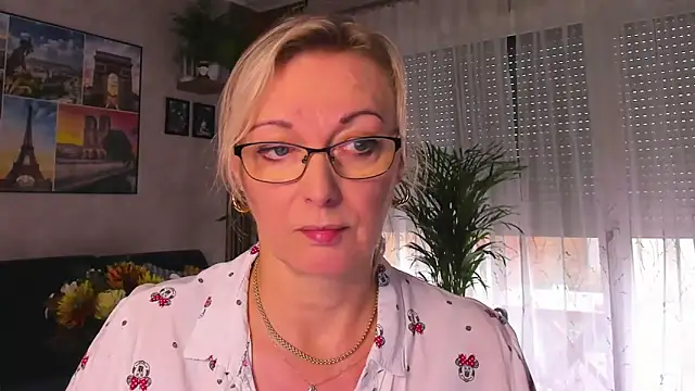 vanessa chat online show from 30, 10, 2025