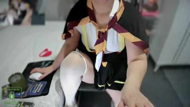 bisexyelizz online show from 13, 12, 2025