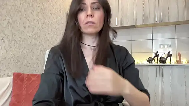 HotyWinter online show from 4, 4, 2026