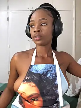 LuciousLips96 online show from 4, 10, 2025