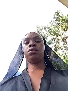 Snapshot of LuciousLips96 chatting on 7, 6, 2026 LuciousLips96 online show from 7, 6, 2026