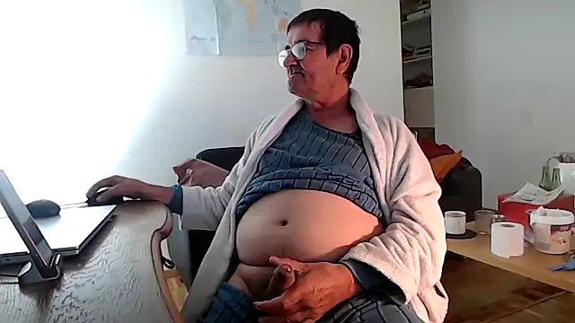 Snapshot of silvio-aus-luzern-CH chatting on 10, 5, 2026 silvio-aus-luzern-CH online show from 10, 5, 2026